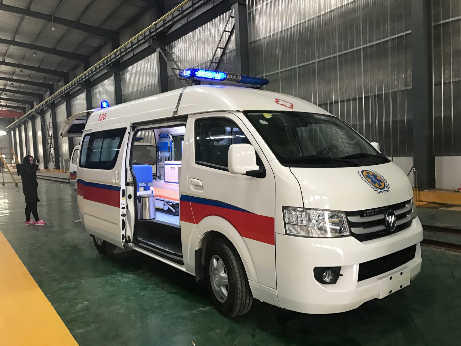 芒康县救护车转院